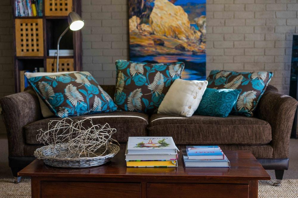 Bay Breeze Boutique Accommodation Batemans Bay Bagian luar foto