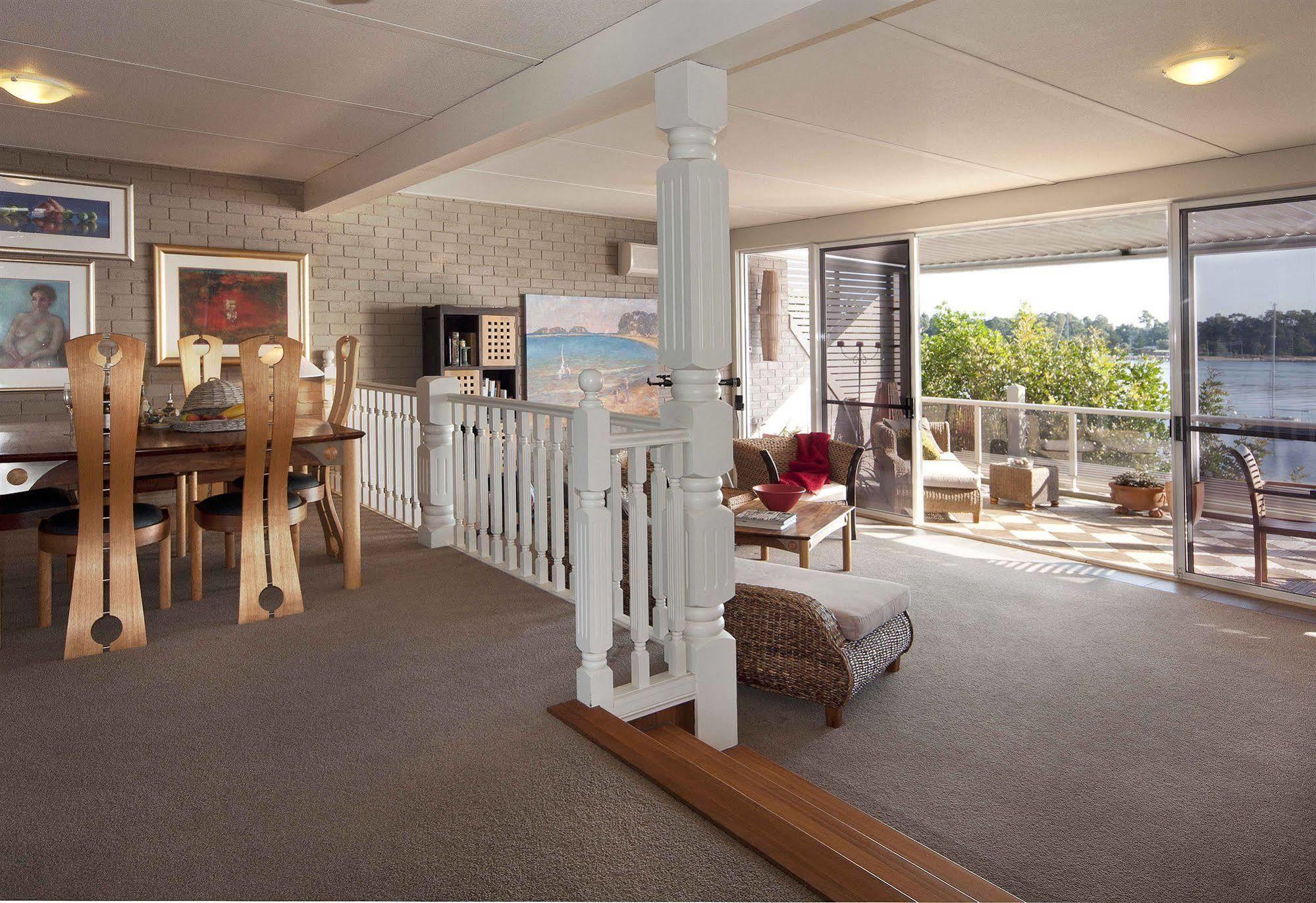 Bay Breeze Boutique Accommodation Batemans Bay Bagian luar foto